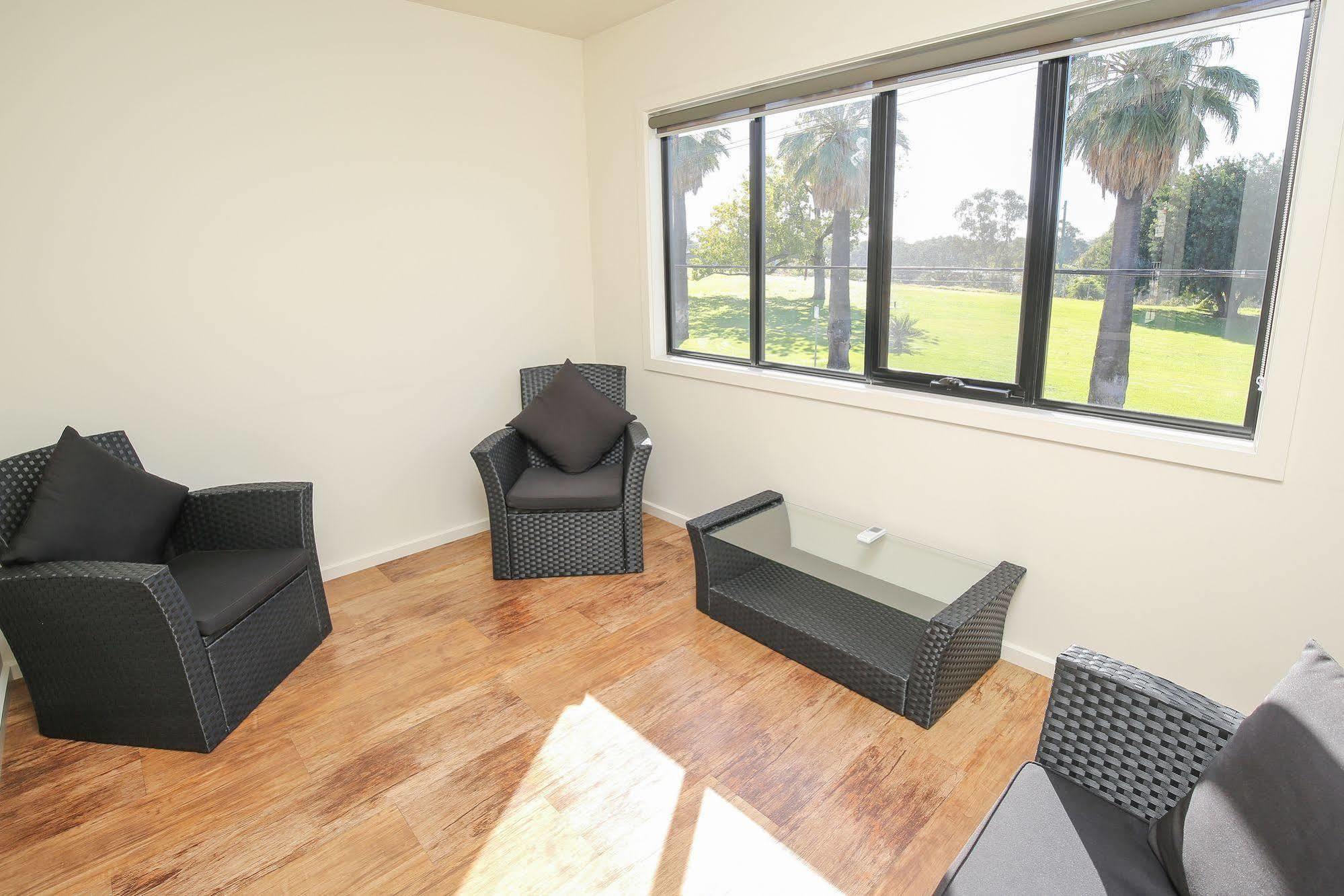 Commodore Mildura Motel Extérieur photo