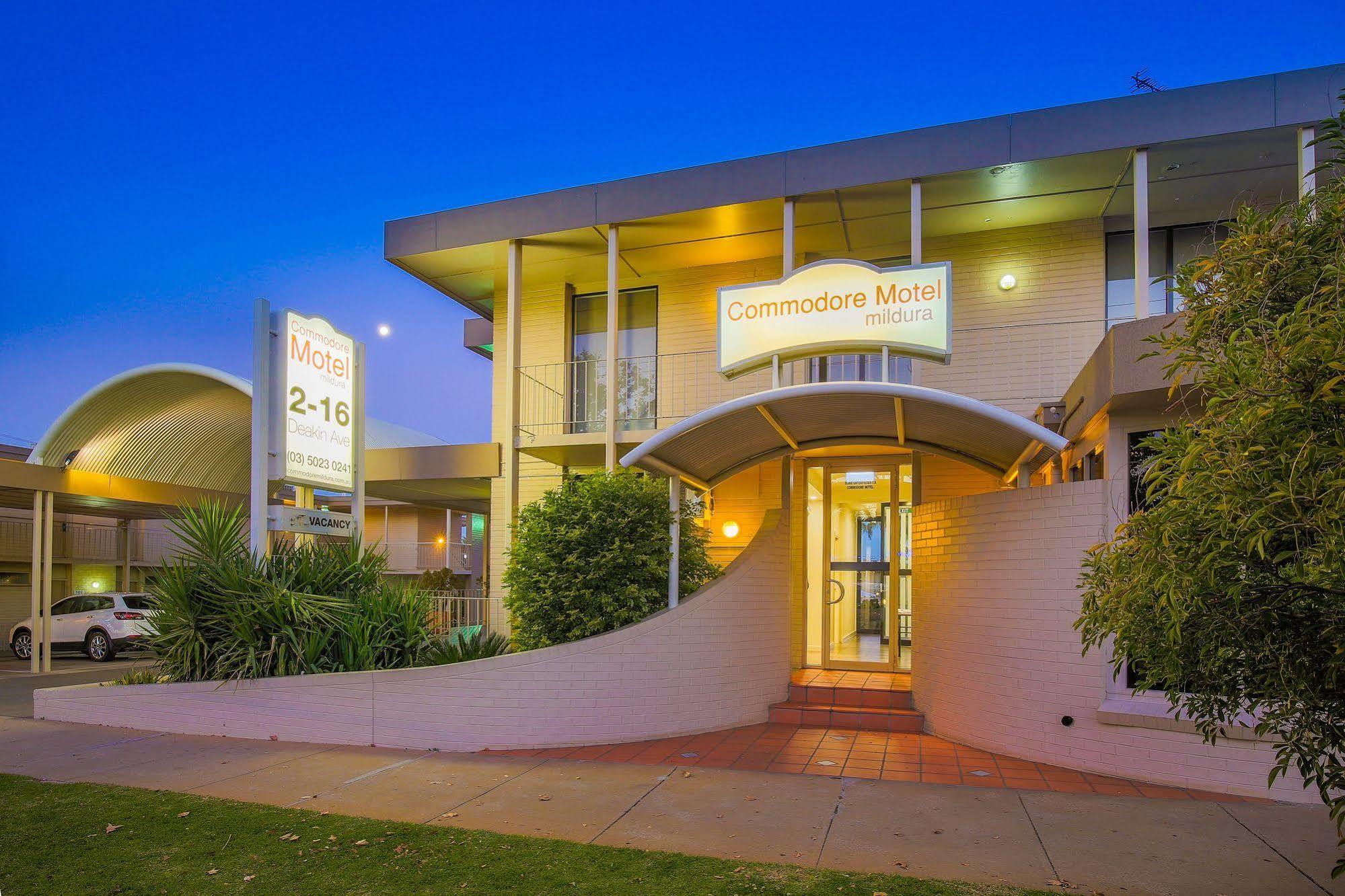 Commodore Mildura Motel Extérieur photo