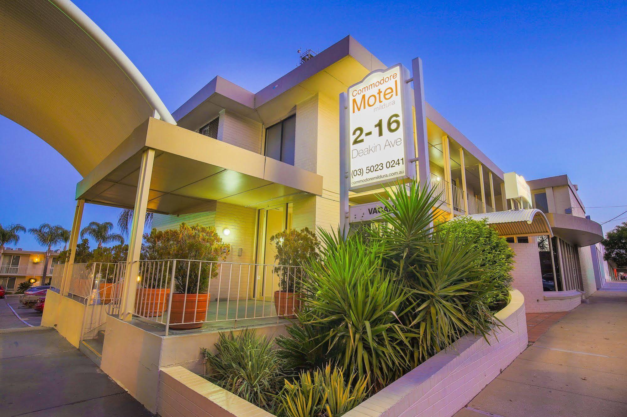 Commodore Mildura Motel Extérieur photo