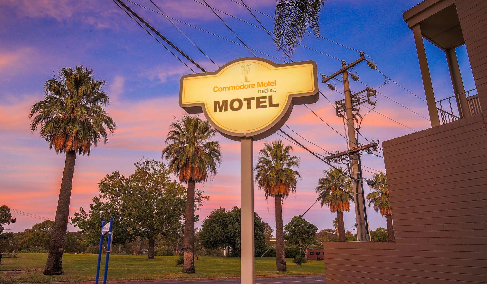 Commodore Mildura Motel Extérieur photo